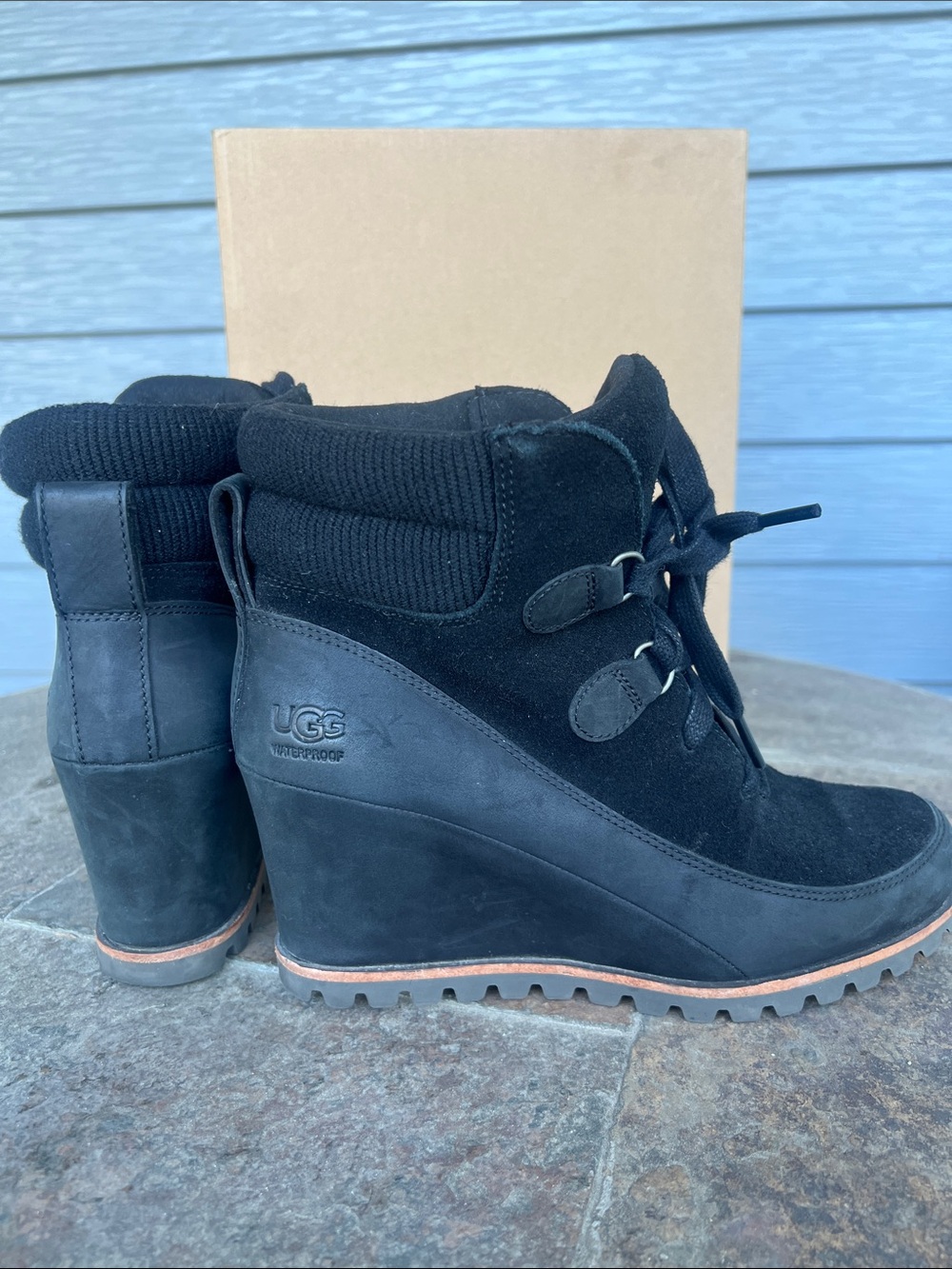 UGG Kriston Leather Suede Waterproof Bootie BLACK WEDGE Sz 6.5 Fur Wool Insole